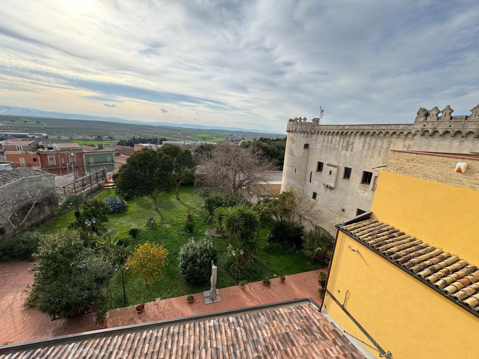 B&B Palazzo Croghan Torre Maggiore Exterior photo