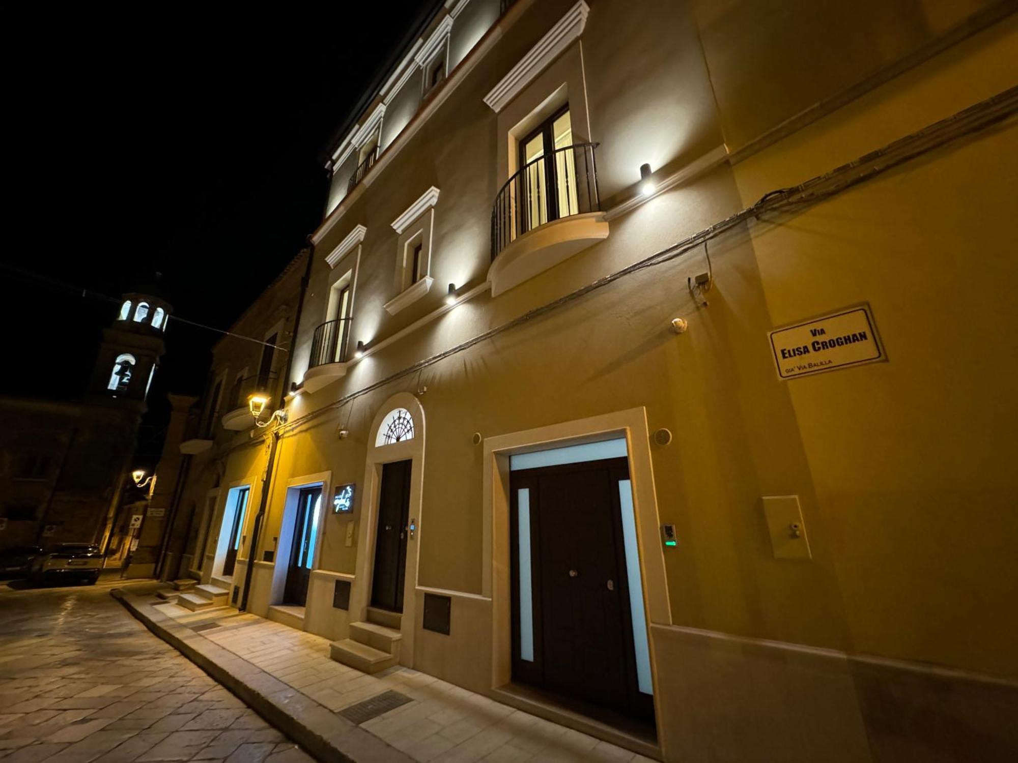 B&B Palazzo Croghan Torre Maggiore Exterior photo