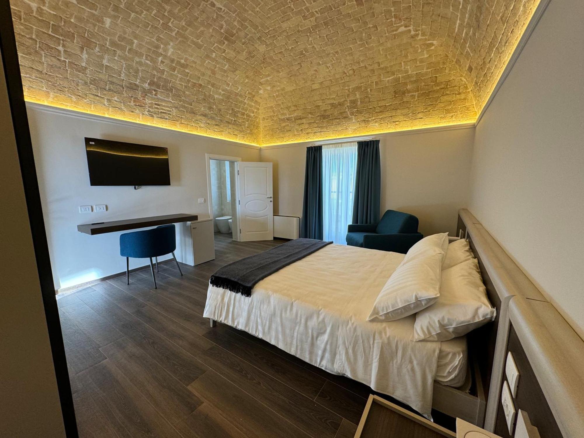 B&B Palazzo Croghan Torre Maggiore Exterior photo